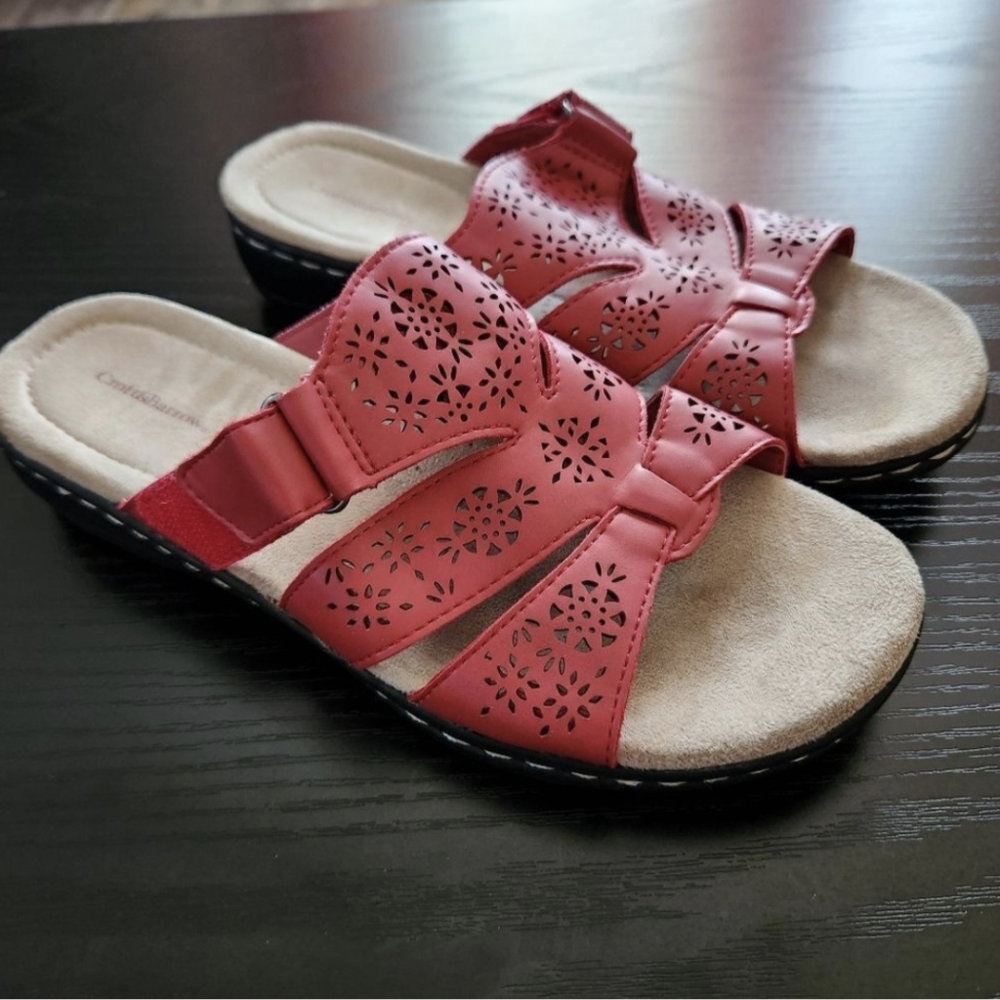 Croft and Barrow Womens Strappy Slip-on Red Sandals Size 7.5M